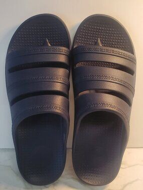 NWOT -- Navy Revitalign Orthotic Washable Pool Slide Sandals-Womens size 9